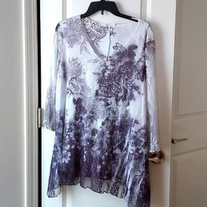 Brittany Black 3/4 sleeve top purple white